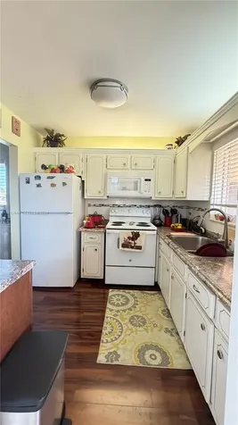 5300 Washington Street Hollywood FL 33021