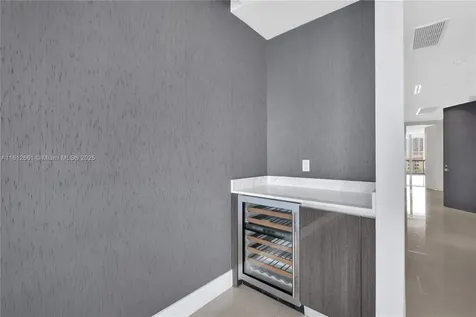 3300 NE 188 Street Aventura FL 33180
