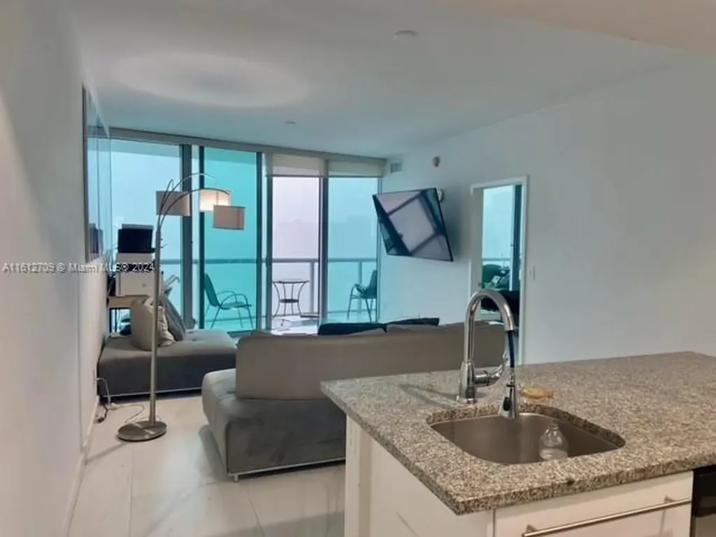 888 Biscayne Boulevard Miami FL 33132