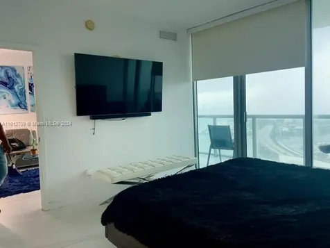 888 Biscayne Boulevard Miami FL 33132