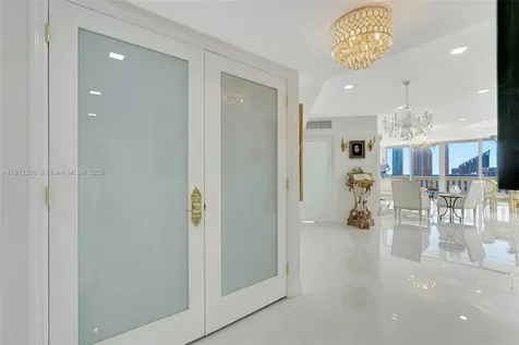 3000 Island Boulevard Aventura FL 33160