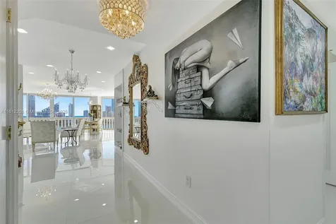 3000 Island Boulevard Aventura FL 33160