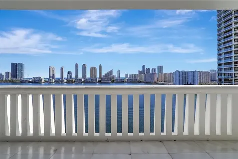 3000 Island Boulevard Aventura FL 33160