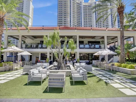 3000 Island Boulevard Aventura FL 33160