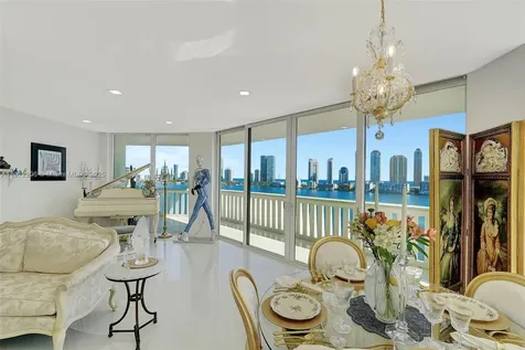 3000 Island Boulevard Aventura FL 33160