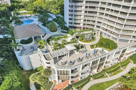 3000 Island Boulevard Aventura FL 33160