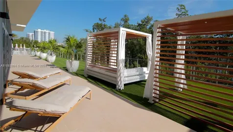 16385 Biscayne Boulevard North Miami Beach FL 33160