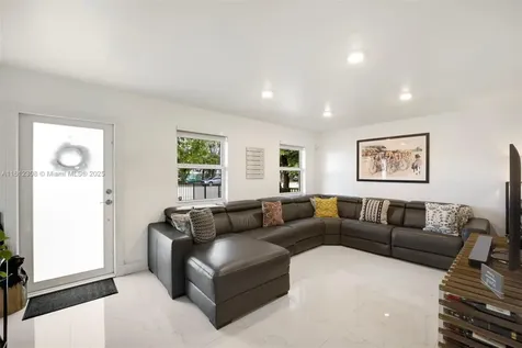 8943 SW 128th Street Miami FL 33176
