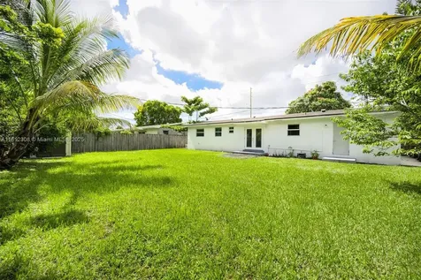 8943 SW 128th Street Miami FL 33176