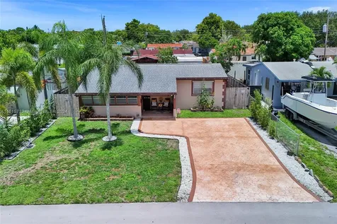 1131 N 71st Avenue Hollywood FL 33024