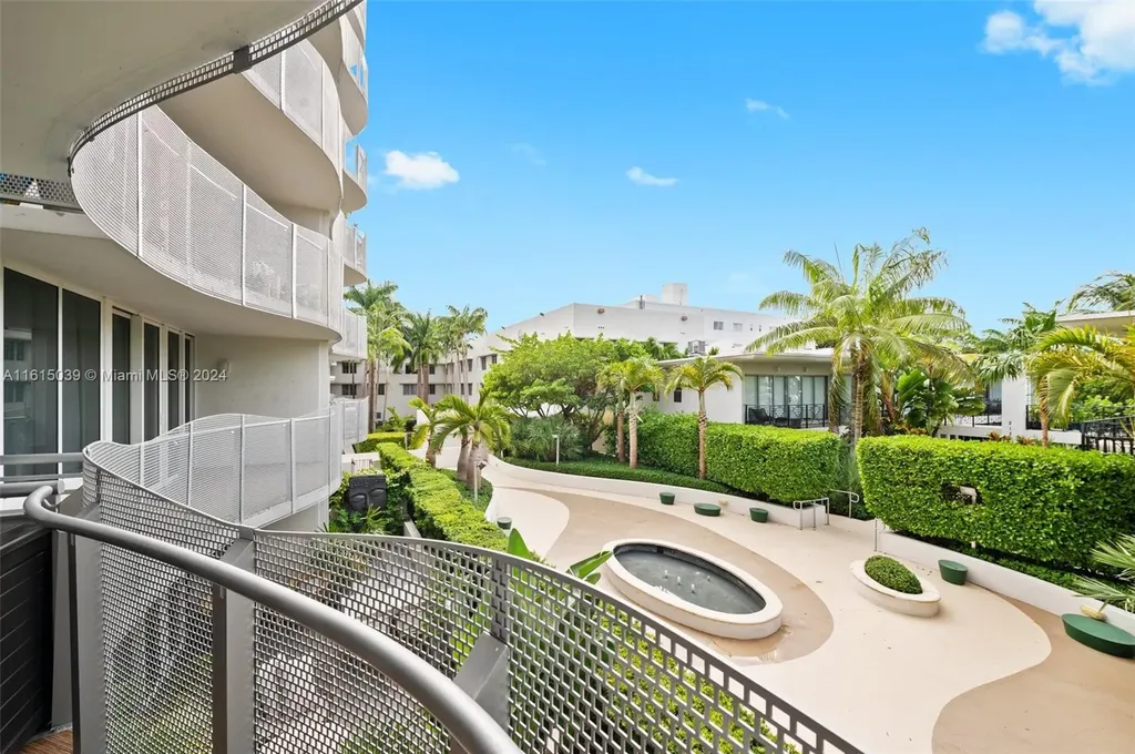 2155 Washington Court Miami Beach FL 33139