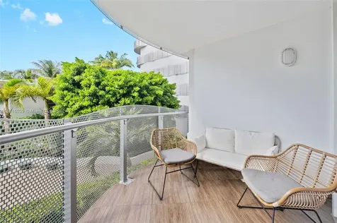 2155 Washington Court Miami Beach FL 33139