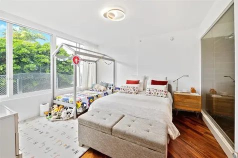 2155 Washington Court Miami Beach FL 33139