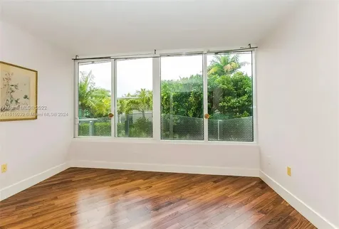2155 Washington Court Miami Beach FL 33139