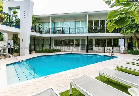 2155 Washington Court Miami Beach FL 33139