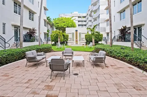 2155 Washington Court Miami Beach FL 33139