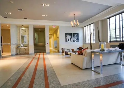 2155 Washington Court Miami Beach FL 33139