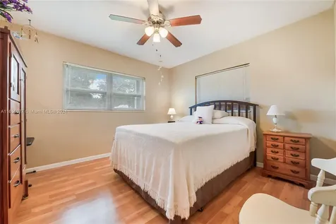 10780 SW 124th Street Miami FL 33176