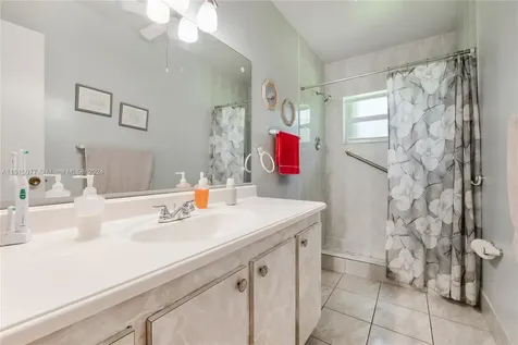 10780 SW 124th Street Miami FL 33176