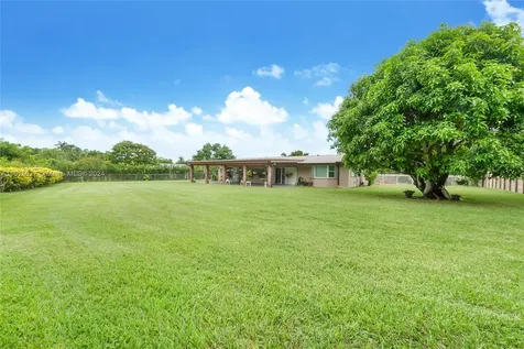 10780 SW 124th Street Miami FL 33176
