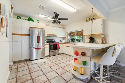 10780 SW 124th Street Miami FL 33176