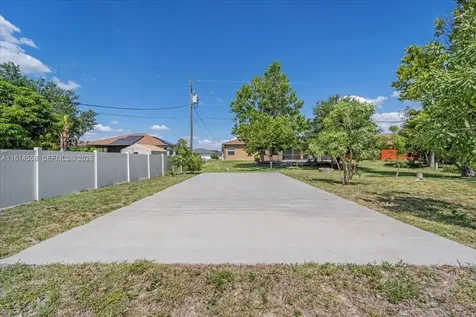 821 Carlfield Avenue Lehigh Acres FL 33971