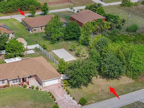 821 Carlfield Avenue Lehigh Acres FL 33971