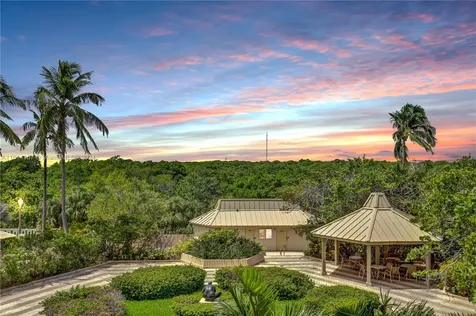 1111 Crandon Boulevard Key Biscayne FL 33149
