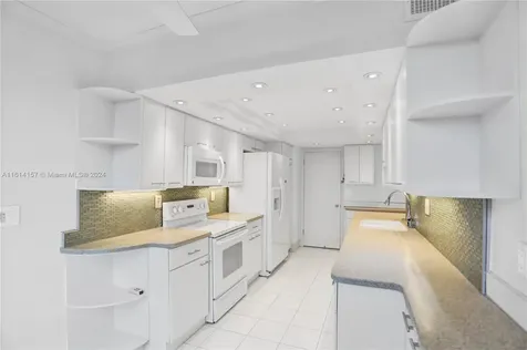 1111 Crandon Boulevard Key Biscayne FL 33149