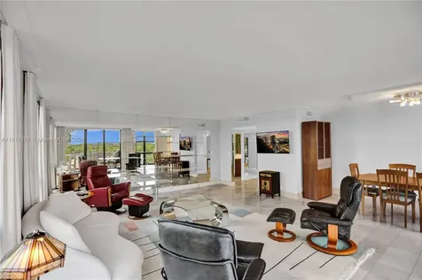 1111 Crandon Boulevard Key Biscayne FL 33149