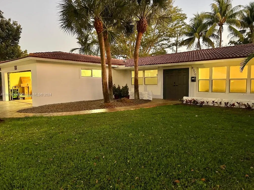 4720 Jefferson Street Hollywood FL 33021