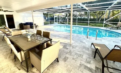 4720 Jefferson Street Hollywood FL 33021