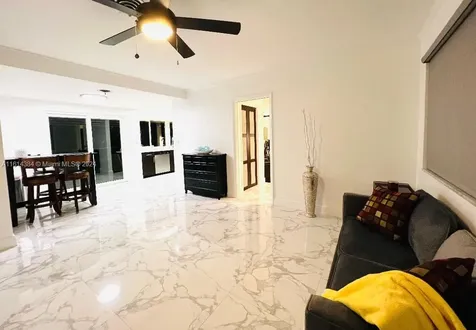 4720 Jefferson Street Hollywood FL 33021