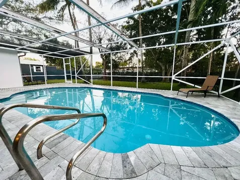 4720 Jefferson Street Hollywood FL 33021