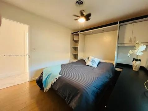 4720 Jefferson Street Hollywood FL 33021