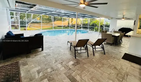 4720 Jefferson Street Hollywood FL 33021