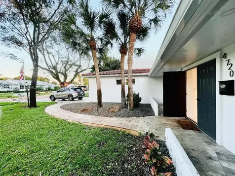 4720 Jefferson Street Hollywood FL 33021