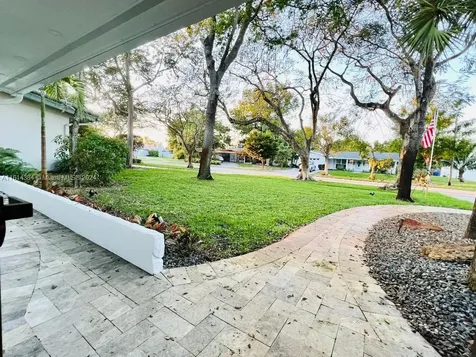 4720 Jefferson Street Hollywood FL 33021