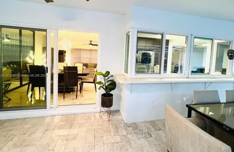 4720 Jefferson Street Hollywood FL 33021