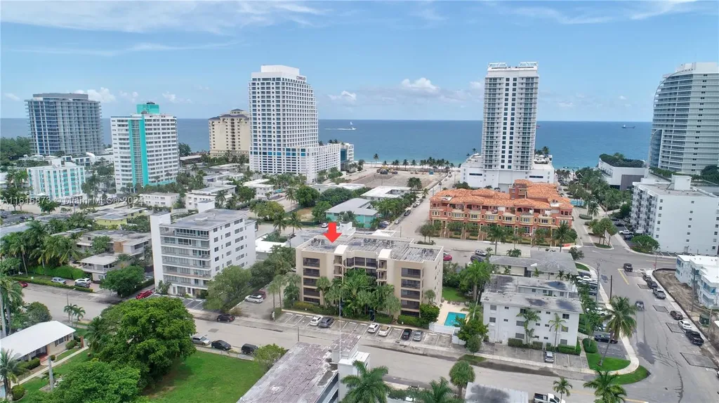 520 Orton Avenue Fort Lauderdale FL 33304