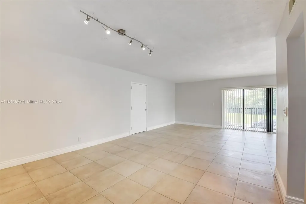 520 Orton Avenue Fort Lauderdale FL 33304