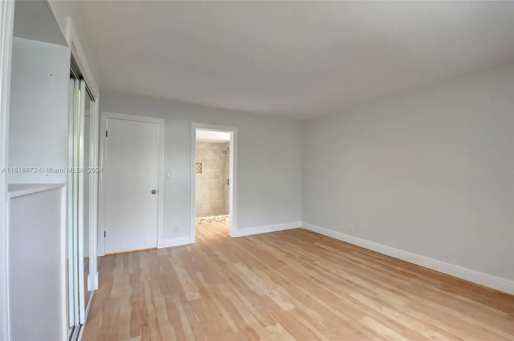520 Orton Avenue Fort Lauderdale FL 33304