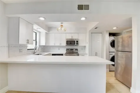 520 Orton Avenue Fort Lauderdale FL 33304