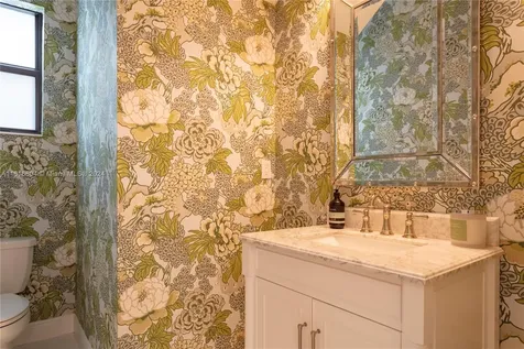 8555 E Baypoint Circle Parkland FL 33076