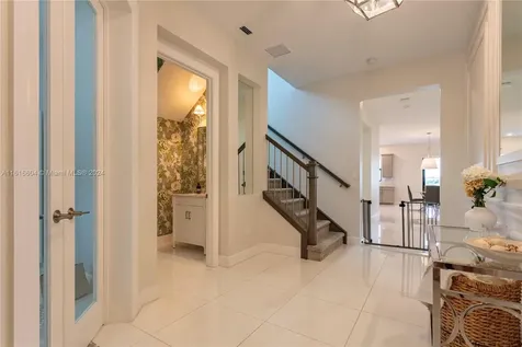 8555 E Baypoint Circle Parkland FL 33076
