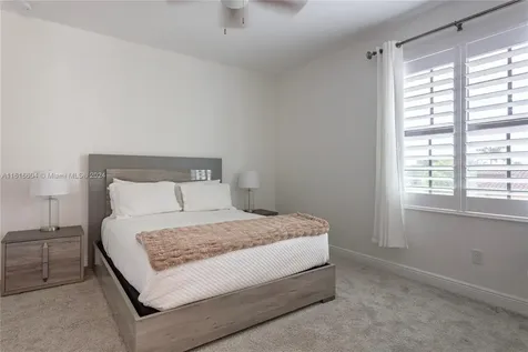 8555 E Baypoint Circle Parkland FL 33076