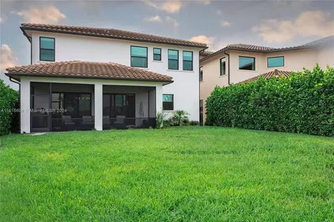 8555 E Baypoint Circle Parkland FL 33076