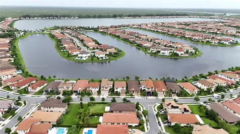 8555 E Baypoint Circle Parkland FL 33076