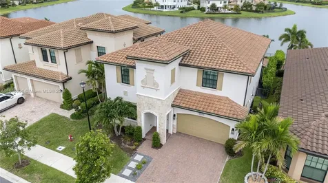 8555 E Baypoint Circle Parkland FL 33076