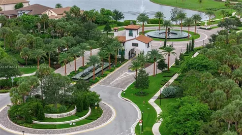 8555 E Baypoint Circle Parkland FL 33076